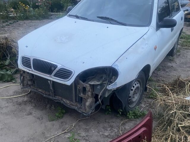 Білий Деу Сенс, об'ємом двигуна 1.5 л та пробігом 200 тис. км за 718 $, фото 1 на Automoto.ua