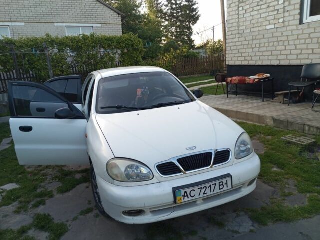 Білий Деу Сенс, об'ємом двигуна 1.3 л та пробігом 300 тис. км за 1600 $, фото 1 на Automoto.ua