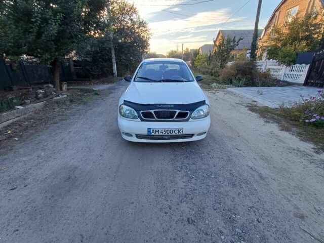 Білий Деу Сенс, об'ємом двигуна 1.3 л та пробігом 200 тис. км за 853 $, фото 1 на Automoto.ua