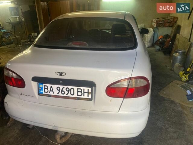 Білий Деу Сенс, об'ємом двигуна 1.3 л та пробігом 615 тис. км за 700 $, фото 1 на Automoto.ua