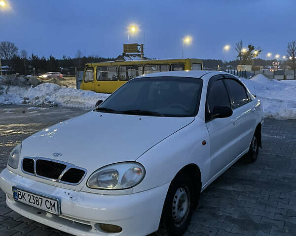 Білий Деу Сенс, об'ємом двигуна 1.3 л та пробігом 335 тис. км за 1400 $, фото 1 на Automoto.ua