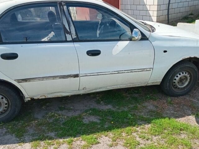 Белый Дэу Сенс, объемом двигателя 0 л и пробегом 100 тыс. км за 518 $, фото 1 на Automoto.ua