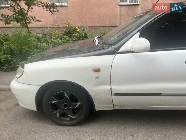 Белый Дэу Сенс, объемом двигателя 1.3 л и пробегом 200 тыс. км за 1000 $, фото 1 на Automoto.ua