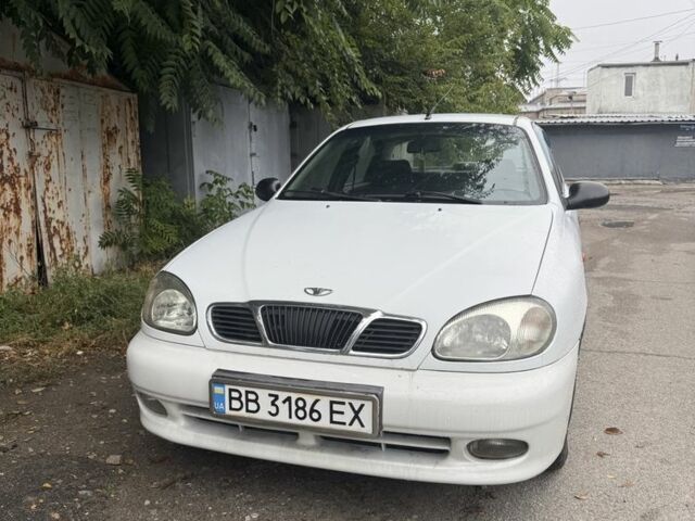 Белый Дэу Сенс, объемом двигателя 1.3 л и пробегом 200 тыс. км за 1350 $, фото 1 на Automoto.ua