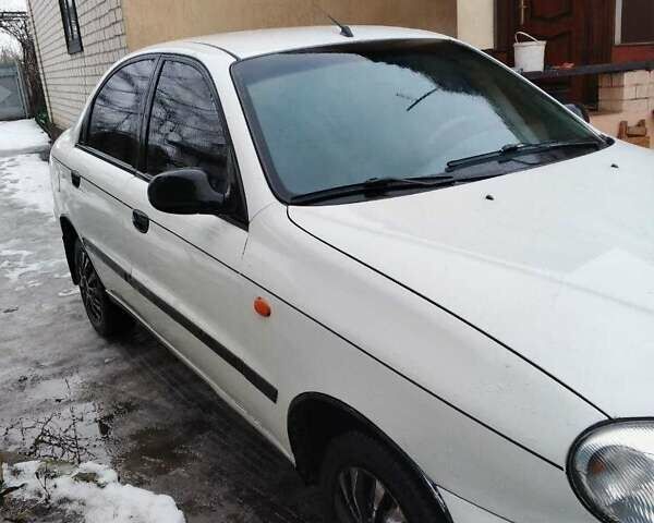 Білий Деу Сенс, об'ємом двигуна 1.5 л та пробігом 100 тис. км за 2000 $, фото 1 на Automoto.ua