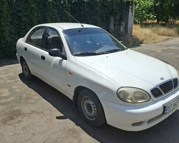 Белый Дэу Сенс, объемом двигателя 1.3 л и пробегом 360 тыс. км за 2000 $, фото 1 на Automoto.ua