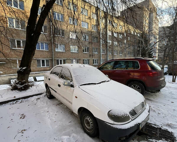 Білий Деу Сенс, об'ємом двигуна 1.3 л та пробігом 300 тис. км за 600 $, фото 1 на Automoto.ua