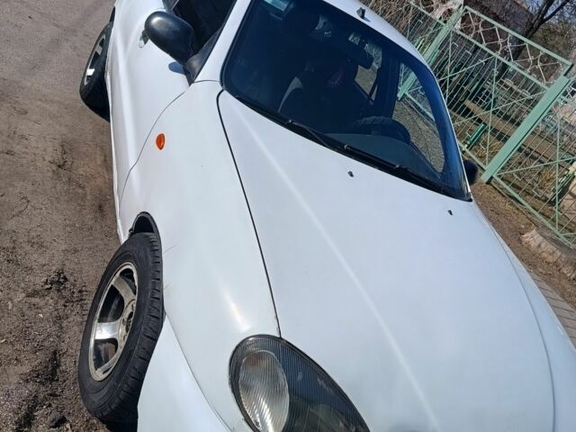 Белый Дэу Сенс, объемом двигателя 1.5 л и пробегом 300 тыс. км за 1000 $, фото 1 на Automoto.ua