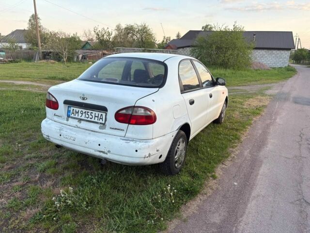 Білий Деу Сенс, об'ємом двигуна 1.5 л та пробігом 350 тис. км за 1101 $, фото 1 на Automoto.ua