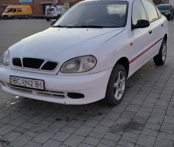 Белый Дэу Сенс, объемом двигателя 1.5 л и пробегом 280 тыс. км за 1099 $, фото 1 на Automoto.ua