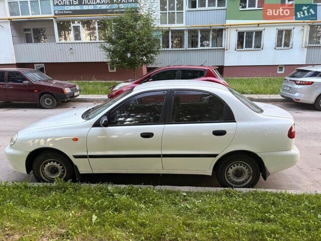 Белый Дэу Сенс, объемом двигателя 1.3 л и пробегом 127 тыс. км за 2000 $, фото 1 на Automoto.ua