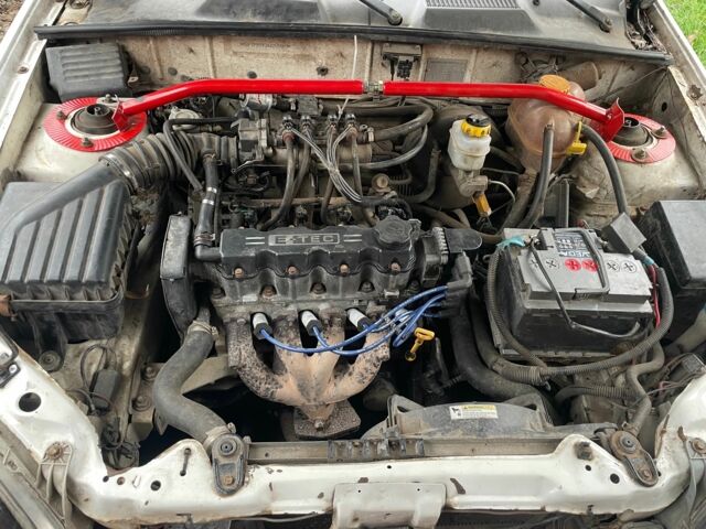 Білий Деу Сенс, об'ємом двигуна 1.5 л та пробігом 160 тис. км за 946 $, фото 1 на Automoto.ua