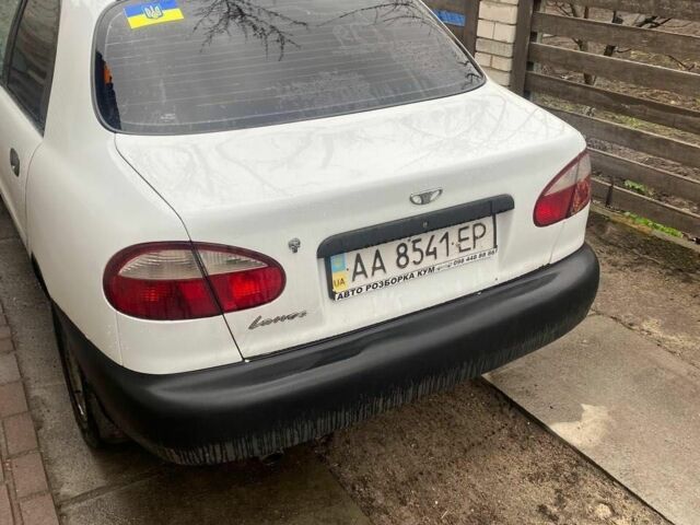 Білий Деу Сенс, об'ємом двигуна 1.5 л та пробігом 210 тис. км за 2000 $, фото 1 на Automoto.ua