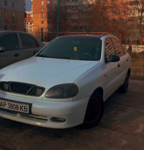 Белый Дэу Сенс, объемом двигателя 1.5 л и пробегом 370 тыс. км за 2700 $, фото 1 на Automoto.ua