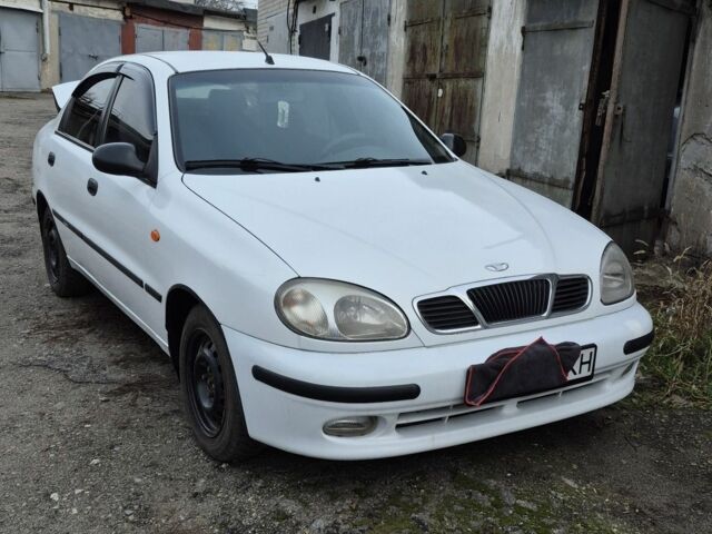 Белый Дэу Сенс, объемом двигателя 1.6 л и пробегом 187 тыс. км за 2200 $, фото 1 на Automoto.ua