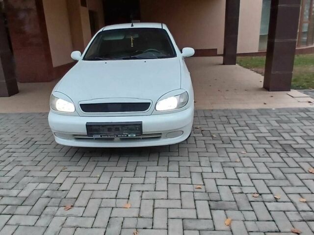 Білий Деу Сенс, об'ємом двигуна 1.5 л та пробігом 160 тис. км за 1600 $, фото 1 на Automoto.ua