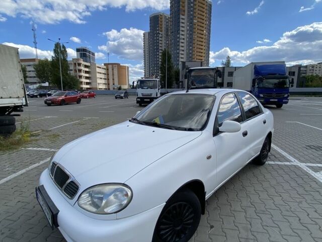 Белый Дэу Сенс, объемом двигателя 1.5 л и пробегом 250 тыс. км за 1352 $, фото 1 на Automoto.ua