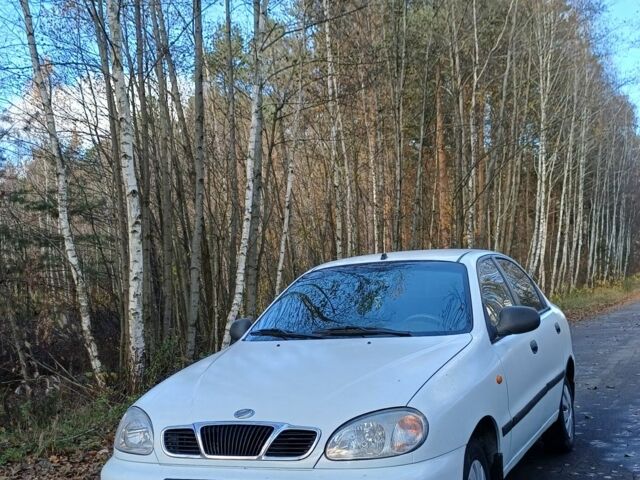 Білий Деу Сенс, об'ємом двигуна 1.3 л та пробігом 250 тис. км за 1700 $, фото 1 на Automoto.ua