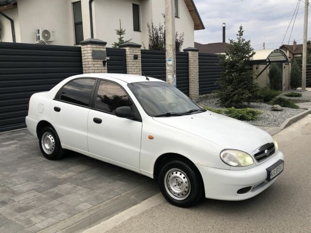 Деу Сенс 2011 у Дніпро (Дніпропетровську) на Automoto.ua Білий Деу Сенс, об'ємом двигуна 1.5 л та пробігом 318 тис. км за 2350 $, фото 1 на Automoto.ua