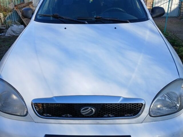 Білий Деу Сенс, об'ємом двигуна 1.3 л та пробігом 300 тис. км за 2600 $, фото 1 на Automoto.ua