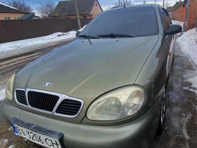 Бежевый Дэу Сенс, объемом двигателя 1.3 л и пробегом 300 тыс. км за 1800 $, фото 1 на Automoto.ua