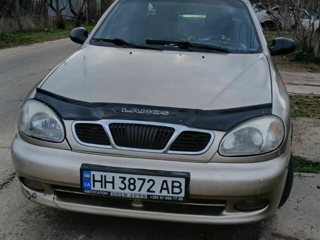 Бежевый Дэу Сенс, объемом двигателя 1.5 л и пробегом 400 тыс. км за 2500 $, фото 1 на Automoto.ua