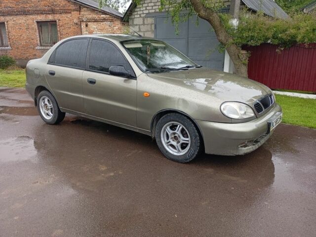 Бежевый Дэу Сенс, объемом двигателя 1.3 л и пробегом 332 тыс. км за 1400 $, фото 1 на Automoto.ua