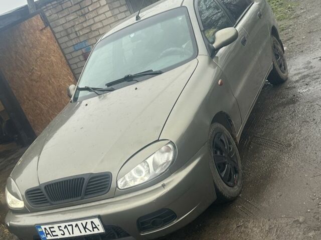 Бежевый Дэу Сенс, объемом двигателя 1.5 л и пробегом 180 тыс. км за 2500 $, фото 1 на Automoto.ua