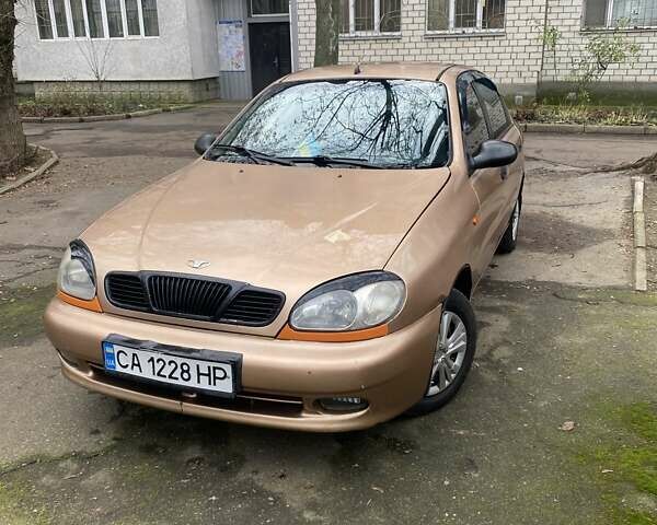 Бежевый Дэу Сенс, объемом двигателя 1.3 л и пробегом 195 тыс. км за 1400 $, фото 1 на Automoto.ua