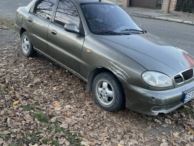 Бежевый Дэу Сенс, объемом двигателя 1.3 л и пробегом 300 тыс. км за 750 $, фото 1 на Automoto.ua