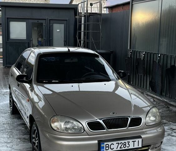 Бежевий Деу Сенс, об'ємом двигуна 1.5 л та пробігом 128 тис. км за 2100 $, фото 1 на Automoto.ua