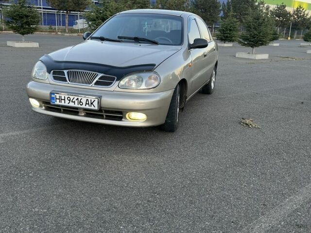 Бежевый Дэу Сенс, объемом двигателя 1.5 л и пробегом 250 тыс. км за 2800 $, фото 1 на Automoto.ua