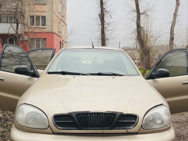 Бежевый Дэу Сенс, объемом двигателя 1.5 л и пробегом 330 тыс. км за 1700 $, фото 1 на Automoto.ua