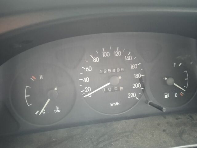 Бежевый Дэу Сенс, объемом двигателя 1.2 л и пробегом 125 тыс. км за 1200 $, фото 1 на Automoto.ua