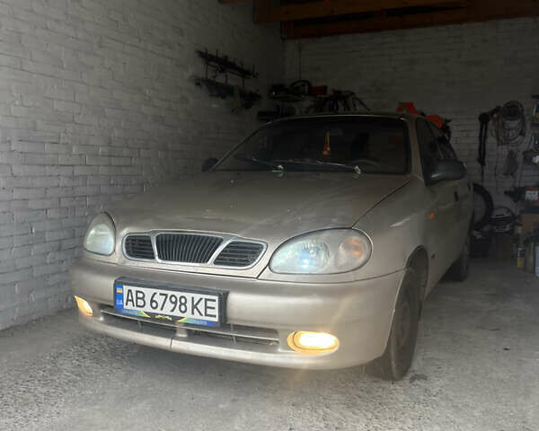 Бежевый Дэу Сенс, объемом двигателя 1.3 л и пробегом 300 тыс. км за 1250 $, фото 1 на Automoto.ua