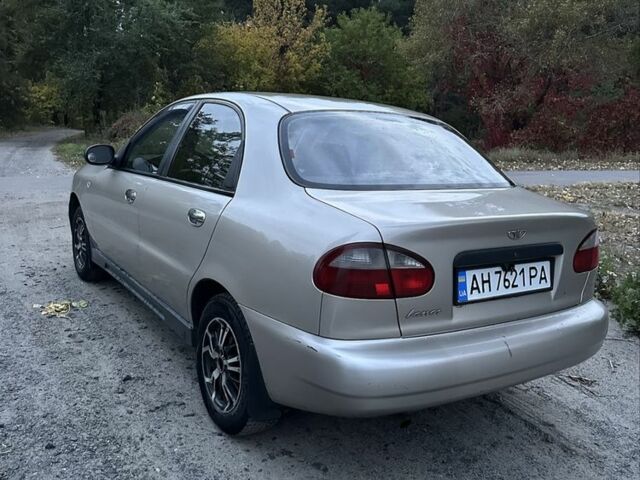 Бежевый Дэу Сенс, объемом двигателя 1.5 л и пробегом 194 тыс. км за 2200 $, фото 1 на Automoto.ua