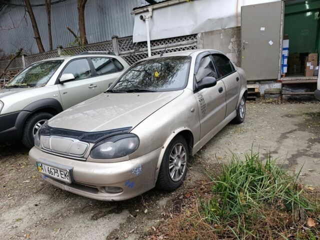 Бежевый Дэу Сенс, объемом двигателя 1.5 л и пробегом 232 тыс. км за 2300 $, фото 1 на Automoto.ua