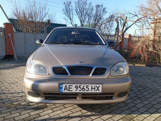 Бежевий Деу Сенс, об'ємом двигуна 1.4 л та пробігом 225 тис. км за 2800 $, фото 1 на Automoto.ua