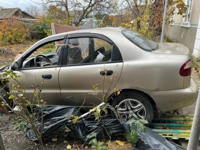 Бежевый Дэу Сенс, объемом двигателя 1.6 л и пробегом 2 тыс. км за 700 $, фото 1 на Automoto.ua