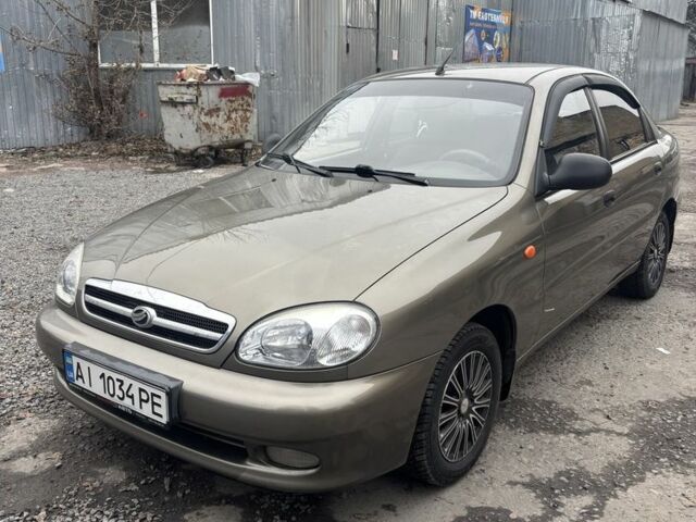 Бежевый Дэу Сенс, объемом двигателя 1.5 л и пробегом 180 тыс. км за 2900 $, фото 1 на Automoto.ua