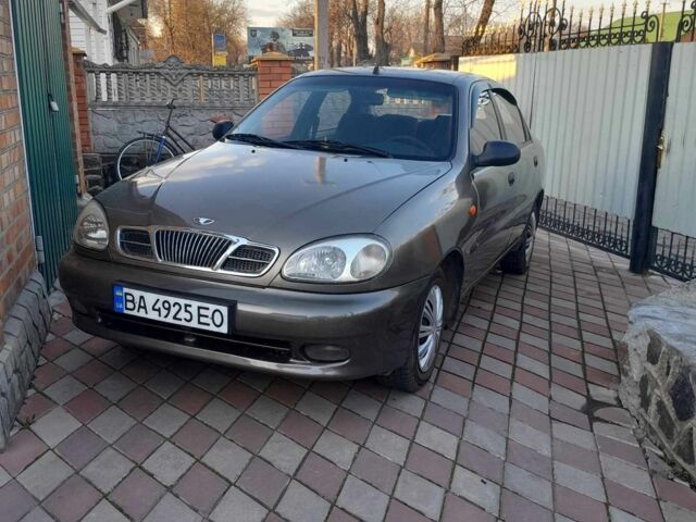 Бежевый Дэу Сенс, объемом двигателя 1.5 л и пробегом 200 тыс. км за 2400 $, фото 1 на Automoto.ua