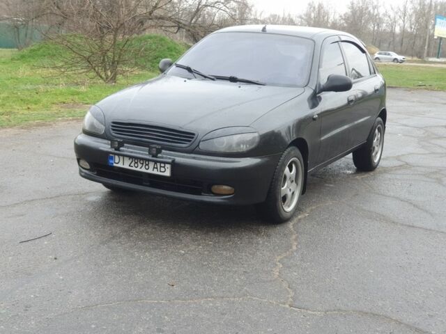 Черный Дэу Сенс, объемом двигателя 1.6 л и пробегом 260 тыс. км за 2600 $, фото 1 на Automoto.ua