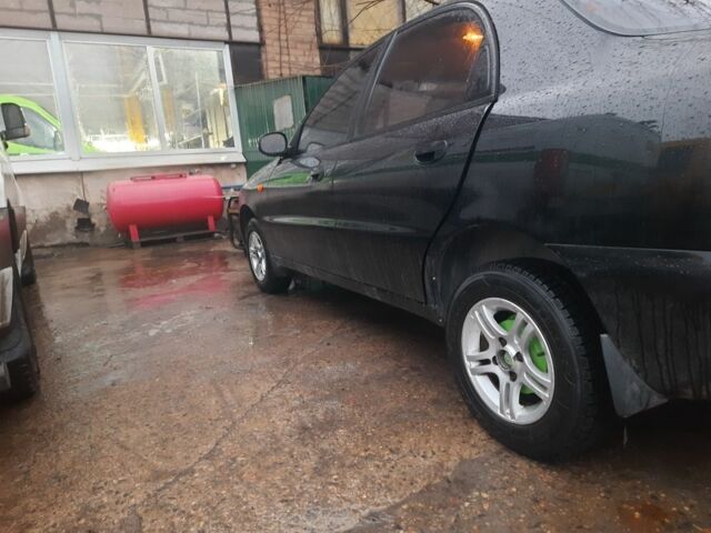 Черный Дэу Сенс, объемом двигателя 0 л и пробегом 218 тыс. км за 2800 $, фото 1 на Automoto.ua