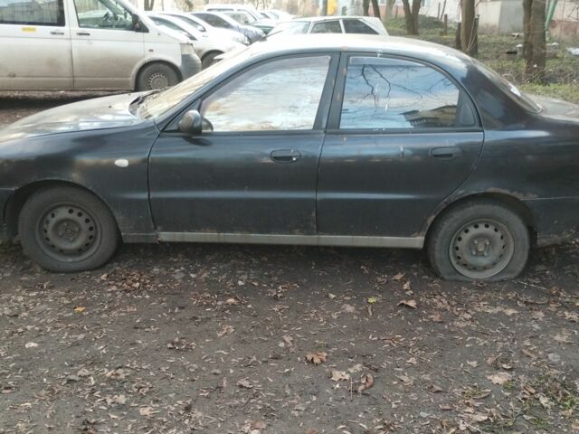 Черный Дэу Сенс, объемом двигателя 0 л и пробегом 200 тыс. км за 600 $, фото 1 на Automoto.ua