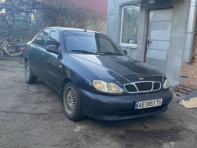 Черный Дэу Сенс, объемом двигателя 1.3 л и пробегом 300 тыс. км за 1750 $, фото 1 на Automoto.ua