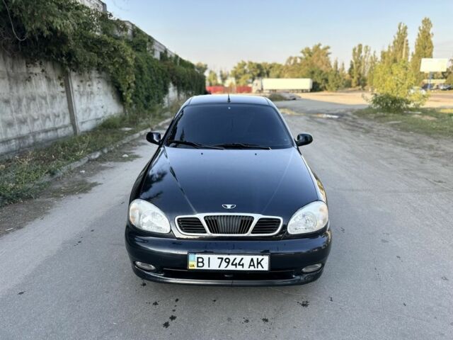 Чорний Деу Сенс, об'ємом двигуна 1.6 л та пробігом 305 тис. км за 2003 $, фото 1 на Automoto.ua