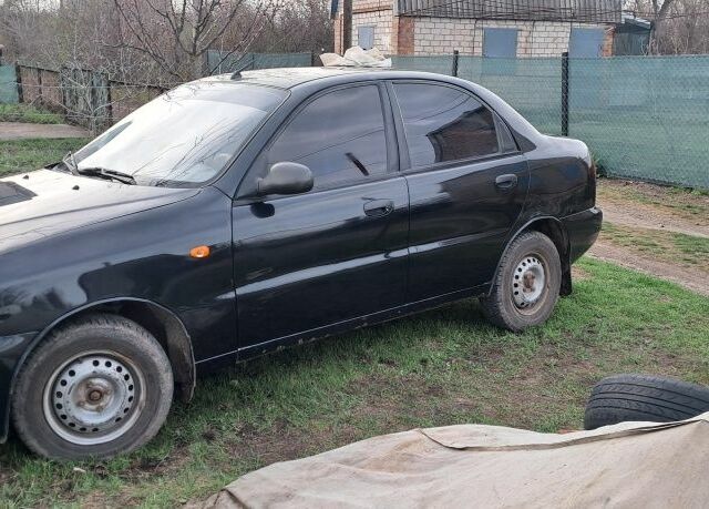 Черный Дэу Сенс, объемом двигателя 0 л и пробегом 2 тыс. км за 2000 $, фото 1 на Automoto.ua