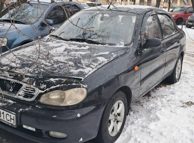 Черный Дэу Сенс, объемом двигателя 1.5 л и пробегом 311 тыс. км за 2000 $, фото 1 на Automoto.ua