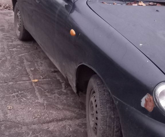 Черный Дэу Сенс, объемом двигателя 0 л и пробегом 300 тыс. км за 709 $, фото 1 на Automoto.ua