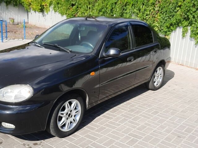 Черный Дэу Сенс, объемом двигателя 1.6 л и пробегом 1 тыс. км за 3000 $, фото 1 на Automoto.ua